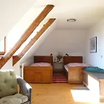 With 5 Bedrooms Holiday home Oldenswort