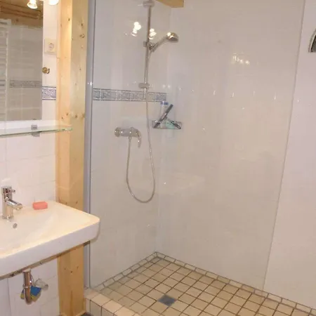 With 5 Bedrooms * Oldenswort